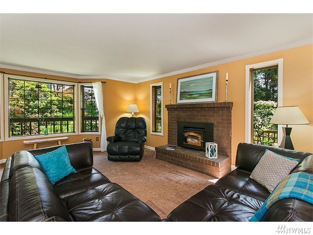 For Sale: 18301 129th Ave NE Bothell, WA 98011
