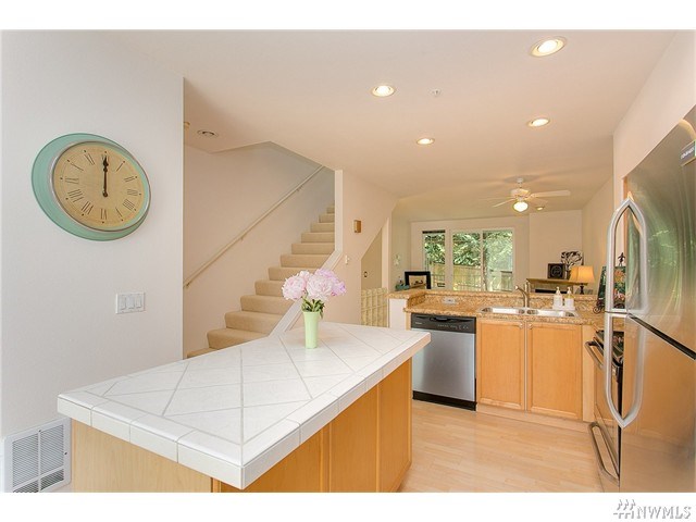 16125 Juanita-woodinville Way NE Bothell, WA 98011