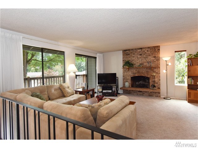 For Sale: 10527 NE 148th Ct Bothell, WA 98011