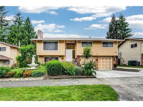 15800 Village Green Dr #7