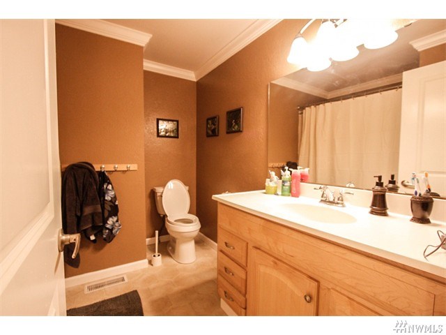 For Sale: 17226 Brook Blvd Bothell, WA 98012