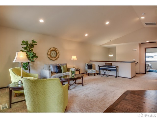 For Sale: 19633 1st Ave SE Bothell, WA 98012