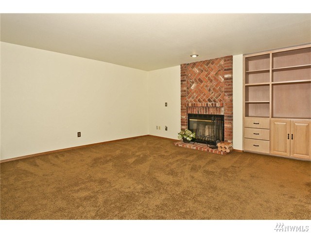 For Sale: 1928 Mill Pointe Dr SE Bothell, WA 98012