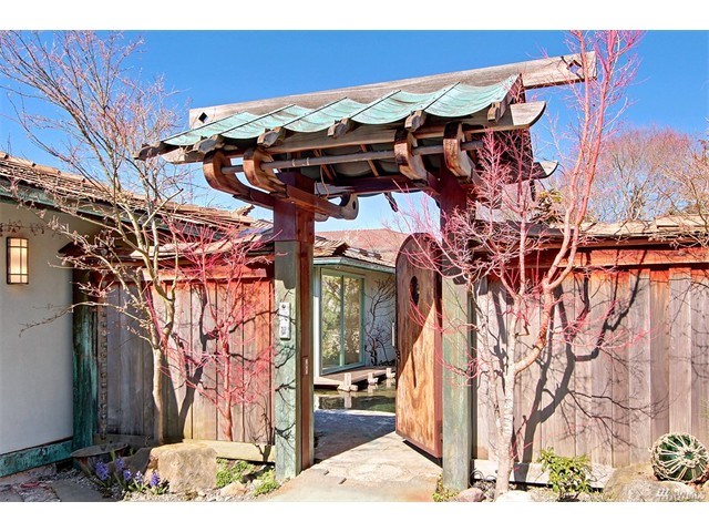 11906 Marine View Dr