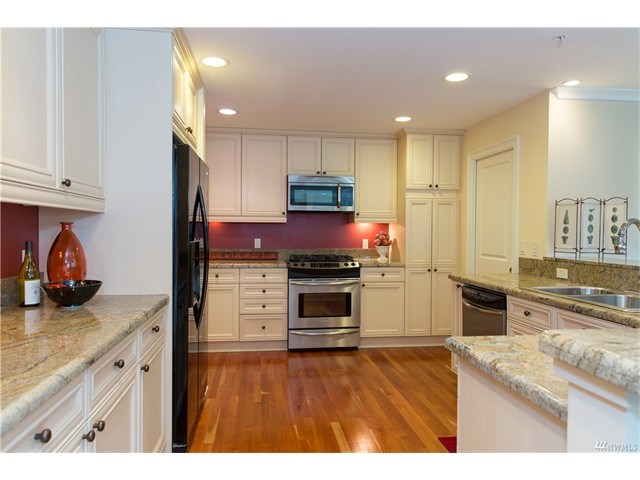 51 Pine St #105
