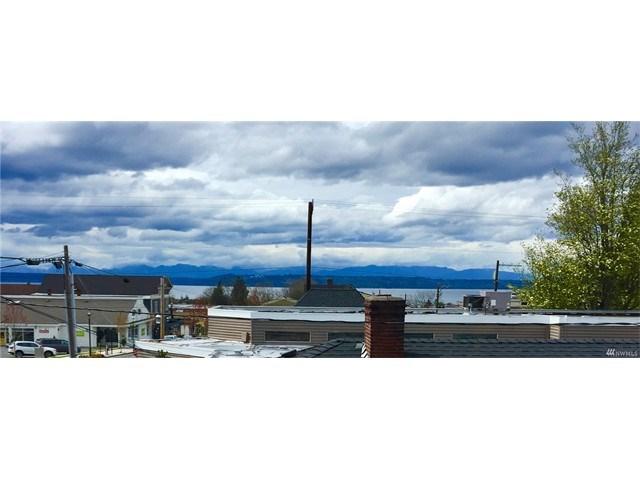 128 4th Ave S #204