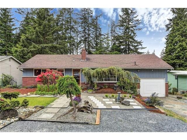 128 4th Ave S #204
