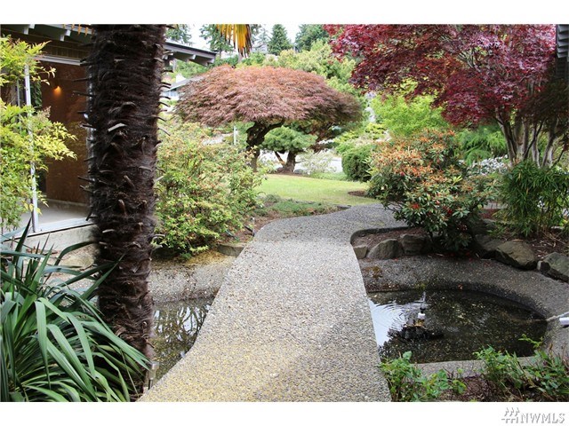 For Sale: 321 12th Ave N Edmonds, WA 98020