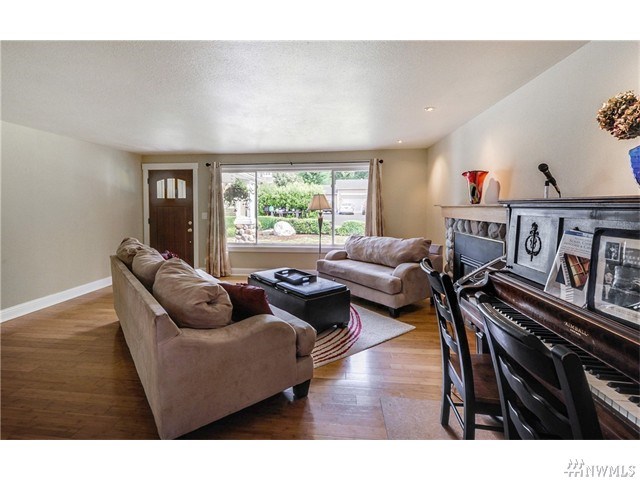 For Sale: 10626 235th Pl SW Edmonds, WA 98020
