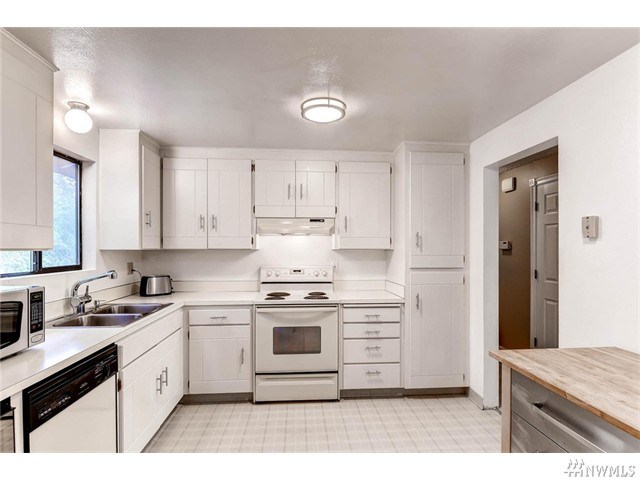 For Sale: 624 219th Pl SW Bothell, WA 98021