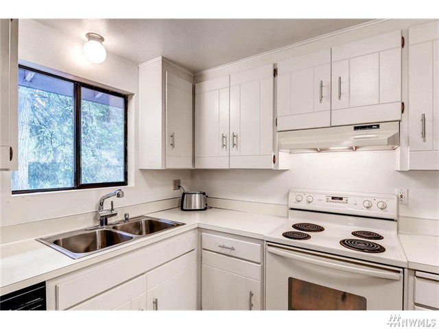 For Sale: 624 219th Pl SW Bothell, WA 98021