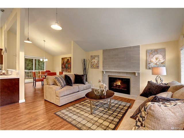 31601 42nd Ave SW