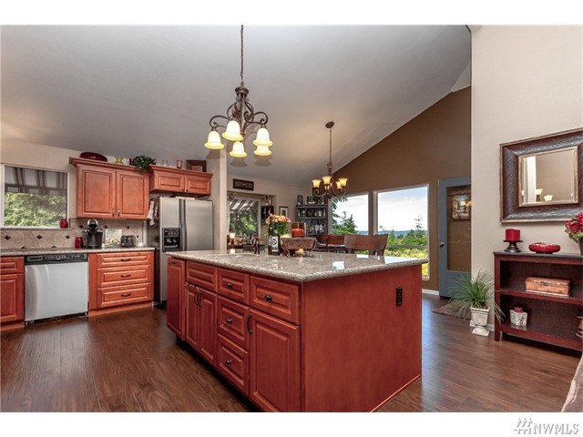 For Sale: 31304 42nd Pl SW Federal Way, WA 98023