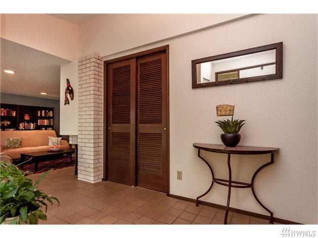For Sale: 3235 SW 326th St Federal Way, WA 98023