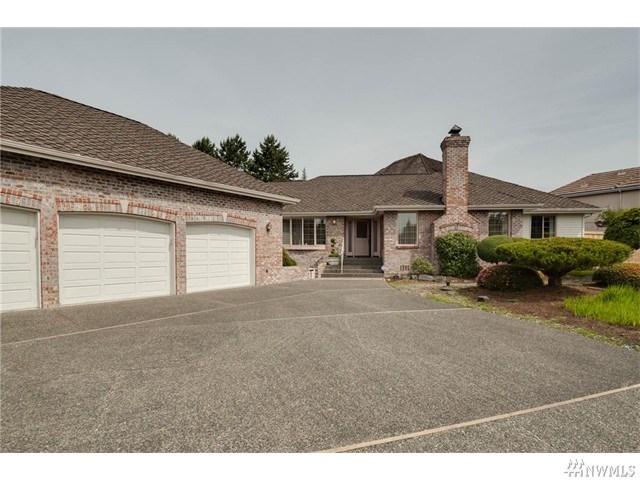 For Sale: 33664 7th Ct SW Federal Way, WA 98023