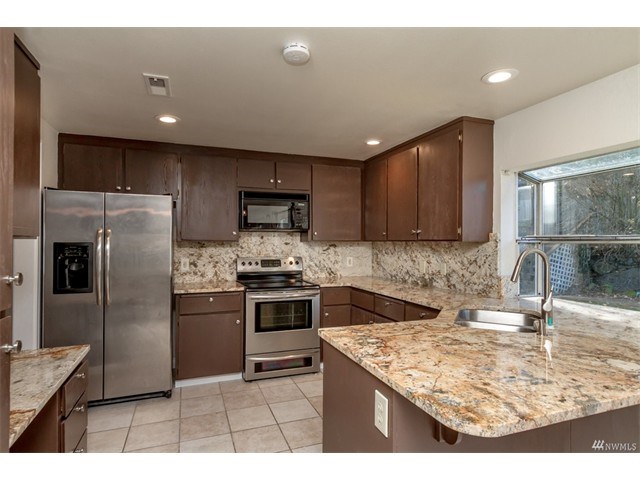 32831 17th Ave SW