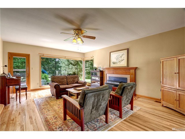 24532 SE Mirromont Dr