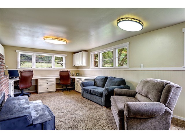 24532 SE Mirromont Dr