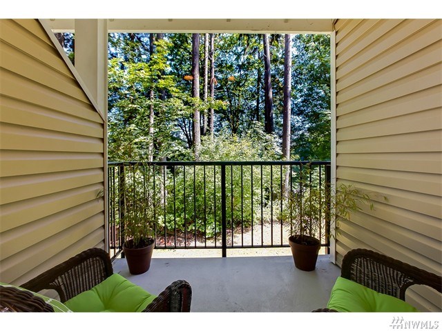 For Sale: 5000 NW Village Park Dr #B213 Issaquah, WA 98027