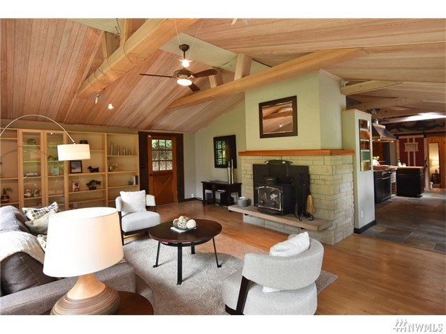 For Sale: 26403 SE 166th St Issaquah, WA 98027