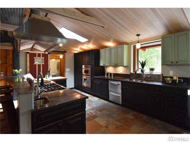 For Sale: 26403 SE 166th St Issaquah, WA 98027