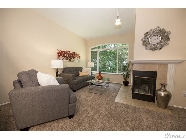 For Sale: 5000 NW Village Park Dr #G240 Issaquah, WA 98027