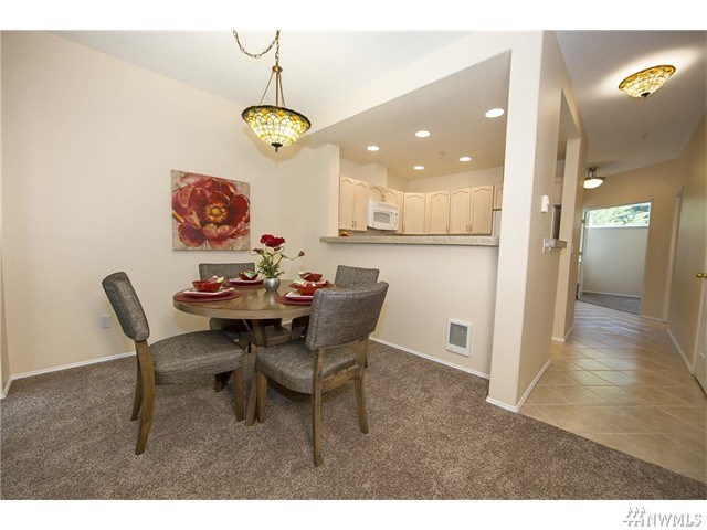 For Sale: 5000 NW Village Park Dr #G240 Issaquah, WA 98027