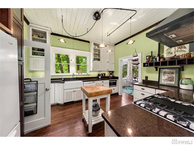 For Sale: 385 SW Mount Baker Dr Issaquah, WA 98027