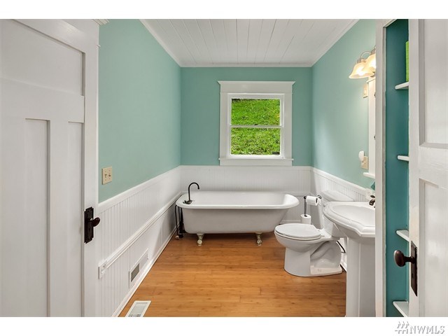 For Sale: 385 SW Mount Baker Dr Issaquah, WA 98027