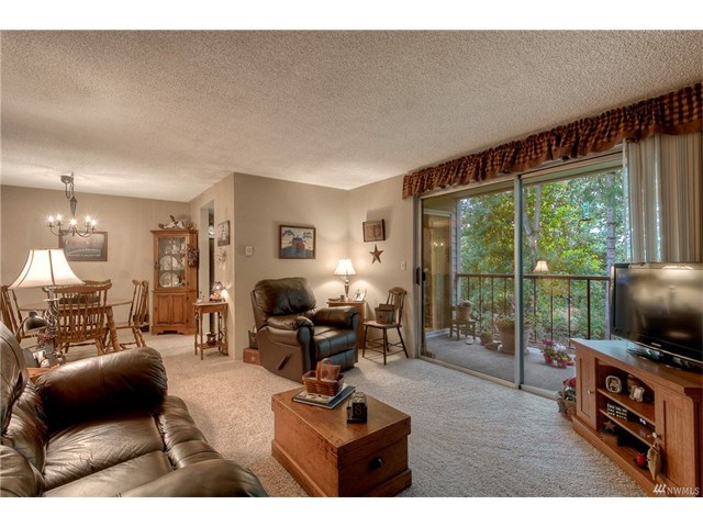 4717 W Lake Sammamish Pkwy SE #C202