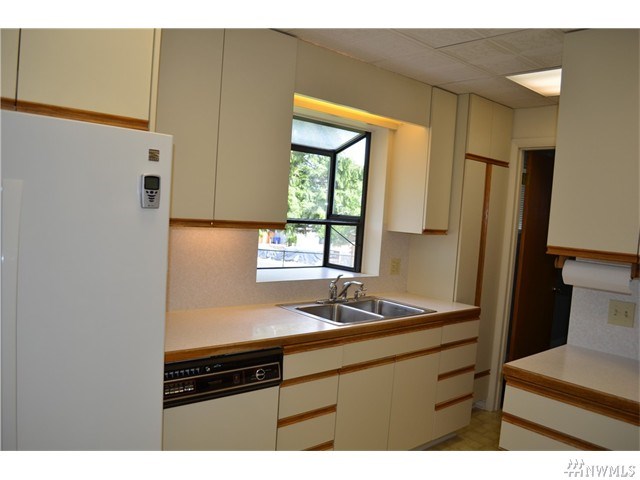 For Sale: 14606 84th Ave NE Kenmore, WA 98028