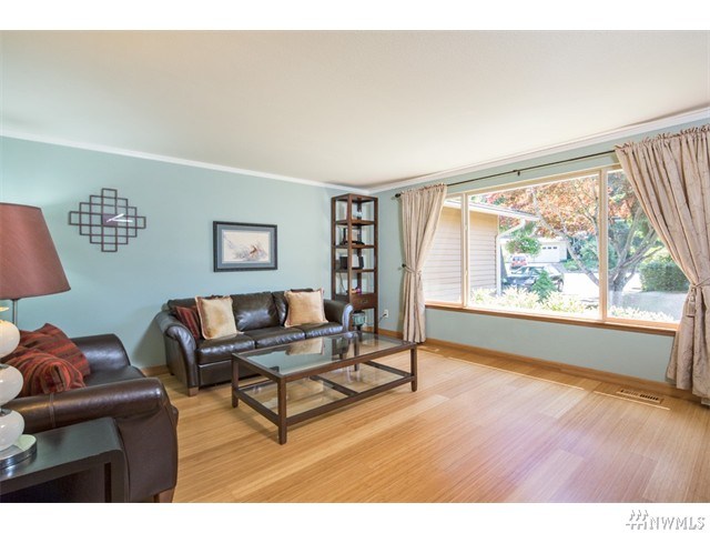 For Sale: 14927 72nd Pl NE Kenmore, WA 98028