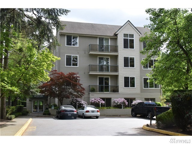 For Sale: 6831 NE 170th St #203 Kenmore, WA 98028