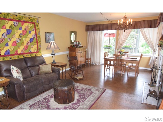 For Sale: 6831 NE 170th St #203 Kenmore, WA 98028