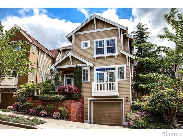 For Sale: 1527 NE Jade St Issaquah, WA 98029