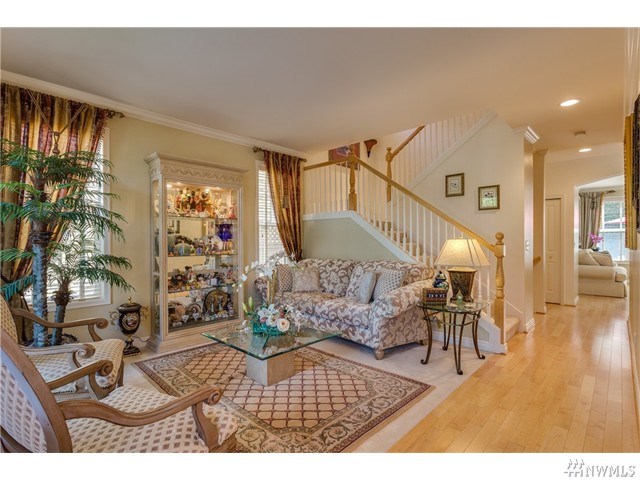 For Sale: 1527 NE Jade St Issaquah, WA 98029