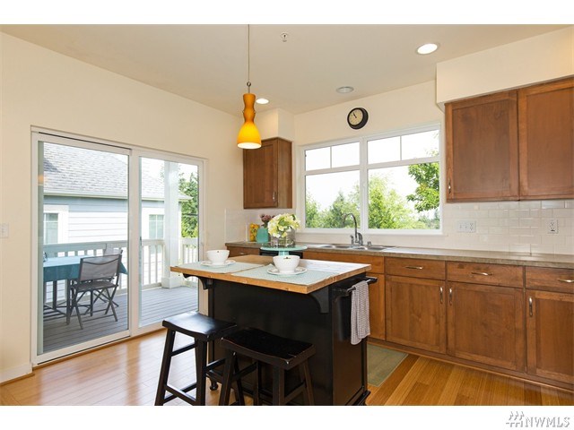 For Sale: 2316 NE Park Dr Issaquah, WA 98029