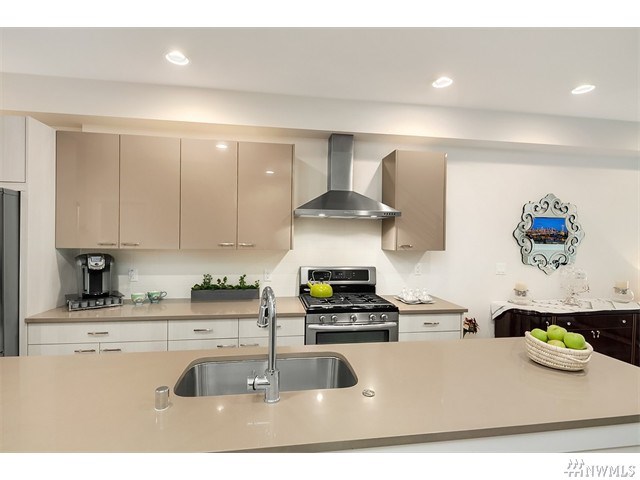 For Sale: 4282 213th Pl SE #3 Issaquah, WA 98029