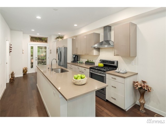 For Sale: 4282 213th Pl SE #3 Issaquah, WA 98029