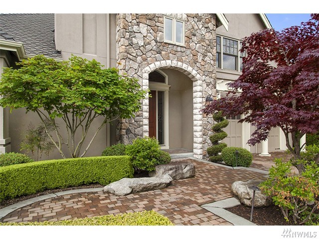 1581 30th Ave NE Issaquah, WA 98029