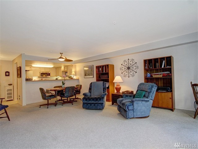 For Sale: 4109 224th Ln SE #110 Issaquah, WA 98029