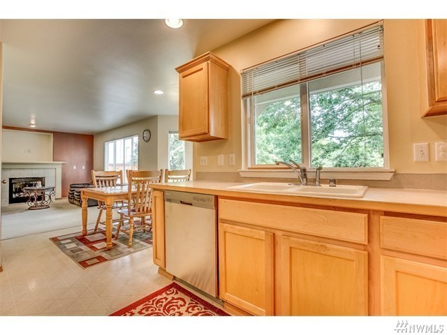 For Sale: 12204 SE 258th Pl Kent, WA 98030