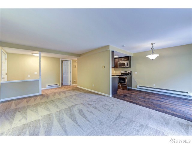 For Sale: 10210 SE 239th St #21 Kent, WA 98031