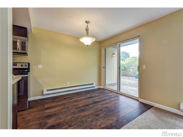 For Sale: 10210 SE 239th St #21 Kent, WA 98031