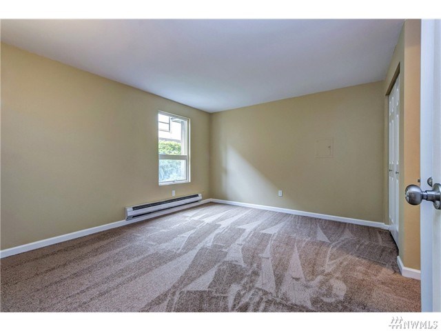 For Sale: 10210 SE 239th St #21 Kent, WA 98031