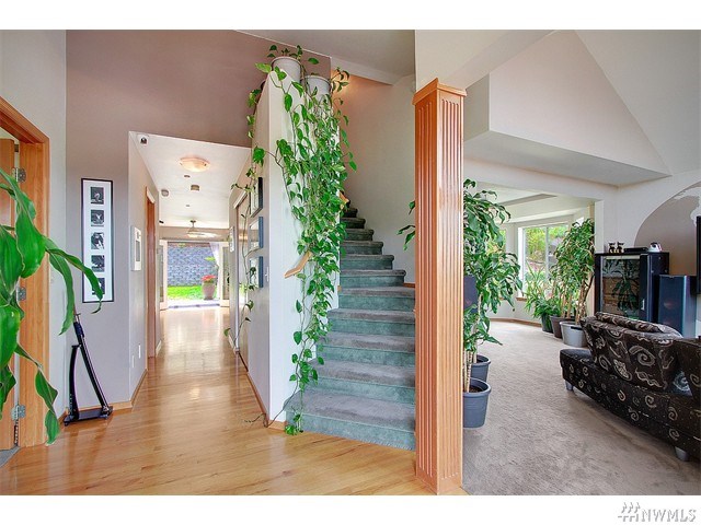 For Sale: 9419 S 203rd Pl Kent, WA 98031