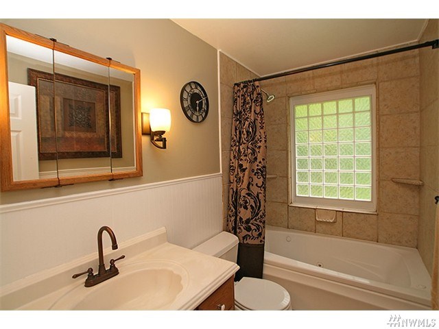 For Sale: 20705 104th Pl SE Kent, WA 98031