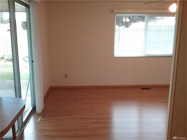 21221 100th Pl SE