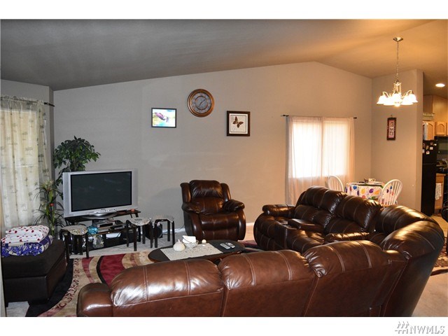 For Sale: 3007 S 259th Ct Kent, WA 98032