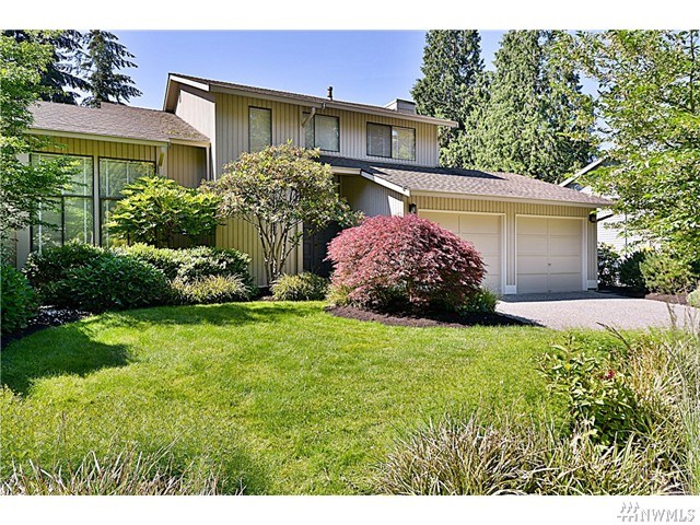 For Sale: 12917 NE 71st St Kirkland, WA 98033